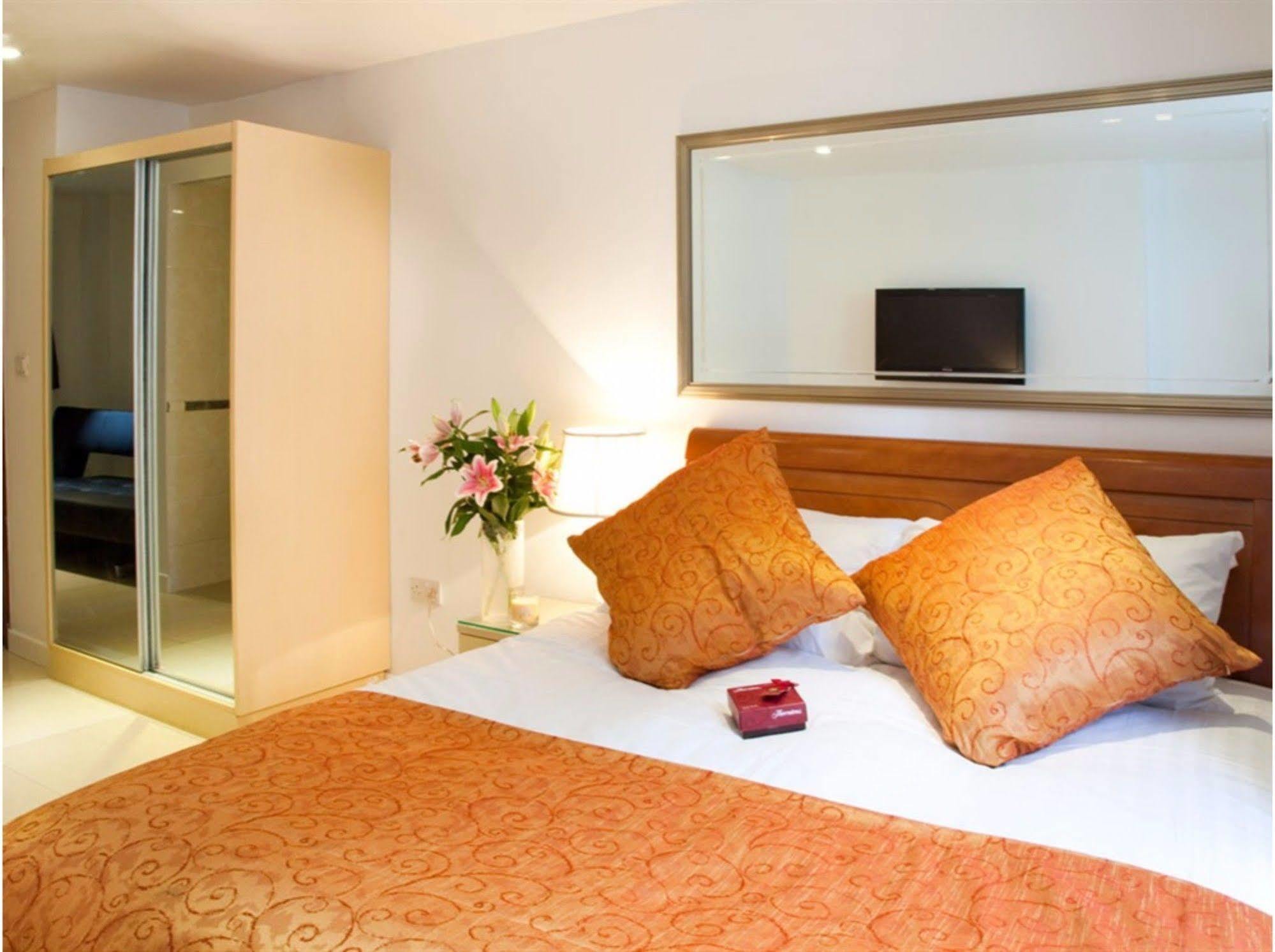 City Inn Russell Square Londen Buitenkant foto